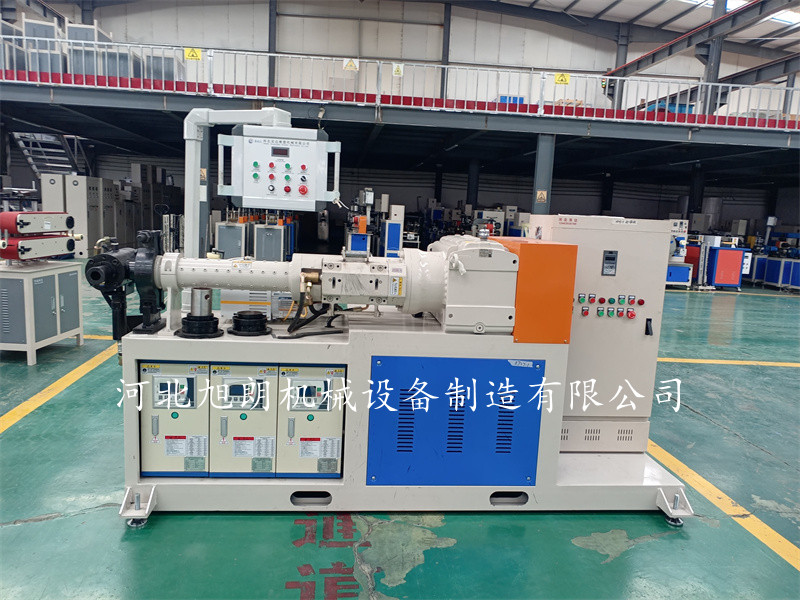 橡膠擠出機用途